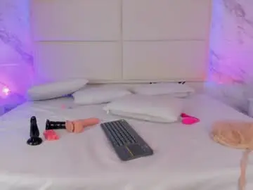 Elowen_collins  live sex cam