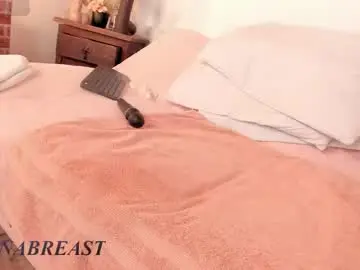 Ivannabreastoficial  live sex cam