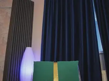 Kimmblaze  live sex cam