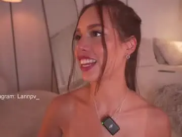 Lanie__  live sex cam
