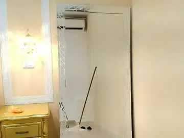 Mayabaker  live sex cam