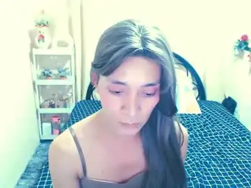 Sexy_yllona  live sex cam