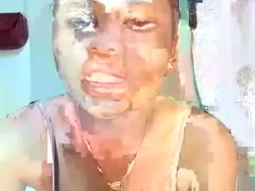 Winnie022  live sex cam