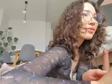 Yours_meyy  live sex cam