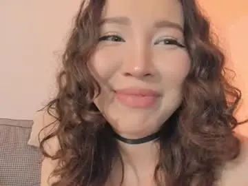 Yours_meyy  live sex cam