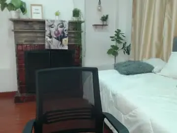 Ada_jhones  live sex cam