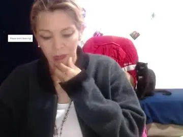 Barbiemature  live sex cam