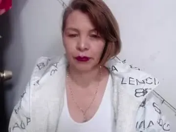 Barbiemature  live sex cam