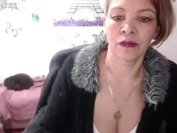 Barbiemature  live sex cam