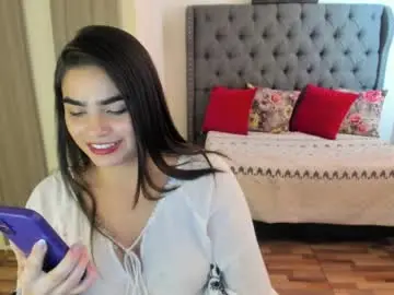 Caitlingomez0  live sex cam