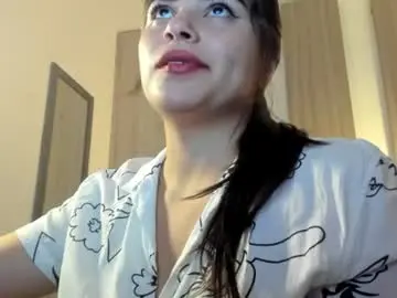 Caitlingomez0  live sex cam