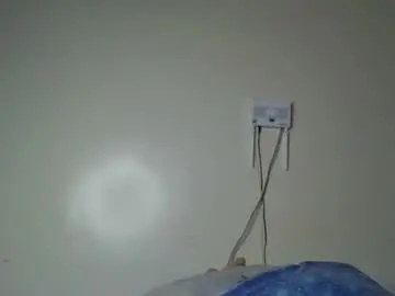 Daddies_lover  live sex cam