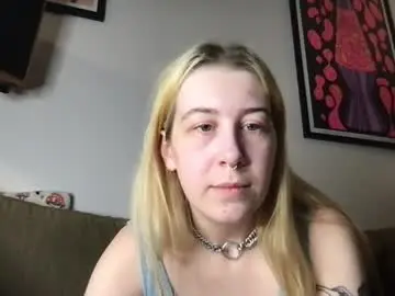 Daisymynx  live sex cam