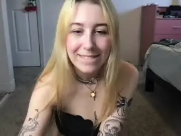 Daisymynx  live sex cam