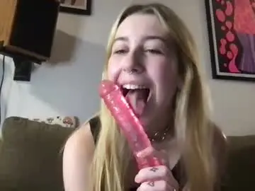Daisymynx  live sex cam