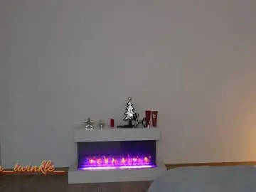 Ella_twinkle  live sex cam