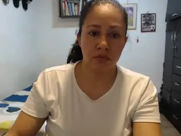 Emiliany_perez  live sex cam