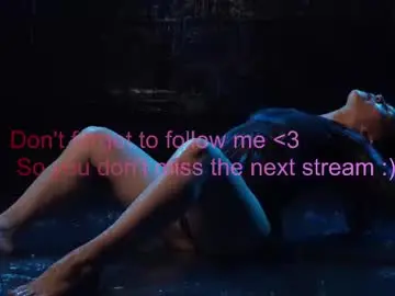 Emmatiny  live sex cam