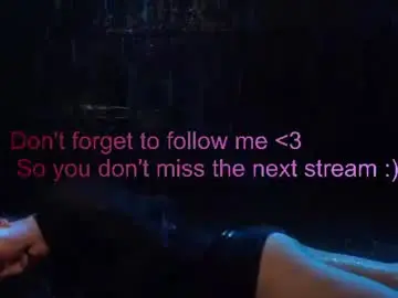 Emmatiny  live sex cam