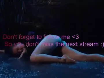 Emmatiny  live sex cam