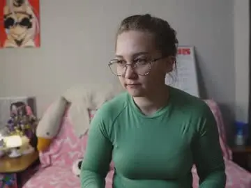 Emmatiny  live sex cam