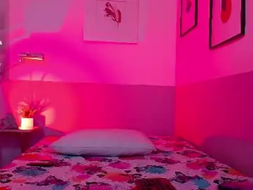 Hazellatinaa  live sex cam