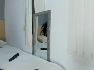 Liriasweetie  live sex cam