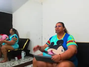 Lynn_and_esteban  live sex cam