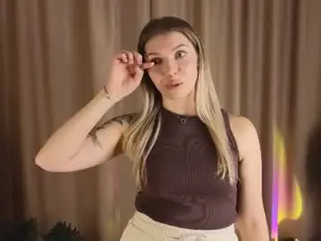 Marnieholland  live sex cam