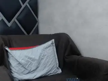 Nicole2507  live sex cam