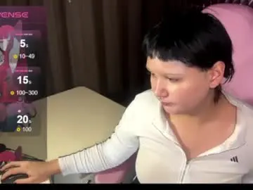 Roralune  live sex cam