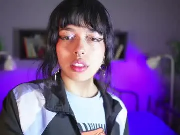 Saphyralux  live sex cam