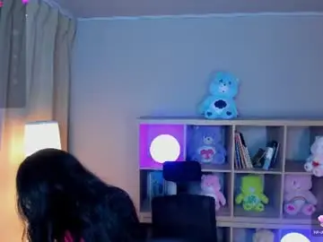 Saphyralux  live sex cam