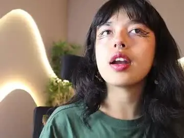 Saphyralux  live sex cam