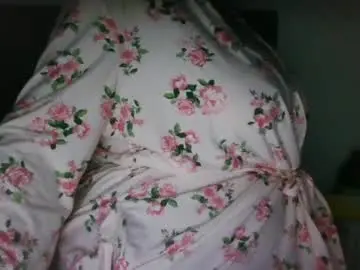Saretta46  live sex cam