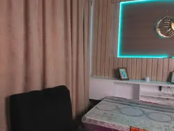 Scarlet_s_  live sex cam