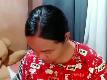 Urasian_hotchix69  live sex cam