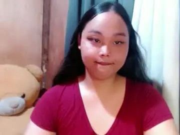 Urasian_hotchix69  live sex cam