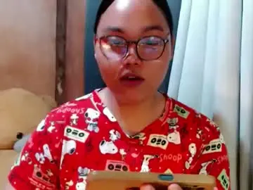 Urasian_hotchix69  live sex cam