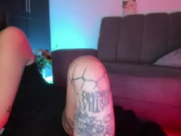 Vandalovee  live sex cam