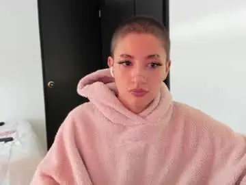 Vandalovee  live sex cam