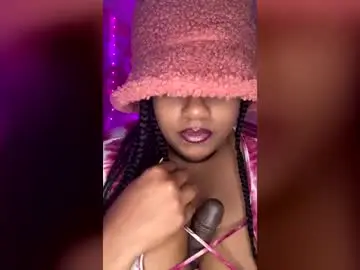 Bustycharmsxo  live sex cam