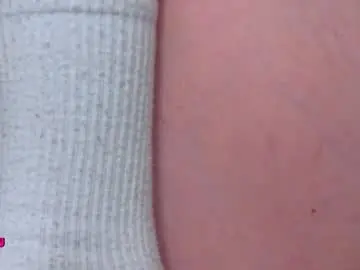 Caramelangels  live sex cam