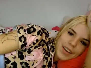 Cutexmyaa  live sex cam