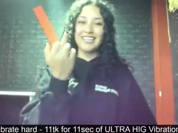 Lolaxxxperiience  live sex cam