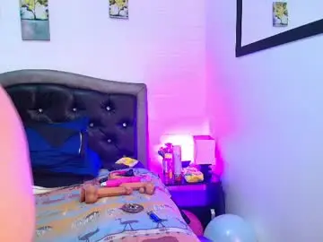 Queenmature  live sex cam