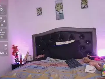 Queenmature  live sex cam