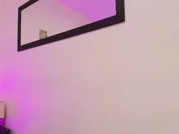 Queenmature  live sex cam
