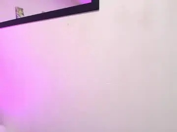 Queenmature  live sex cam
