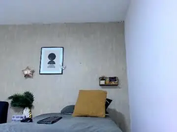 Valeriarios1  live sex cam